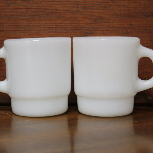 2~Anchor Hocking Fire King Ware USA 1950/60’s Stackable Milk Glass Mug Cups 8oz - Picture 6 of 7